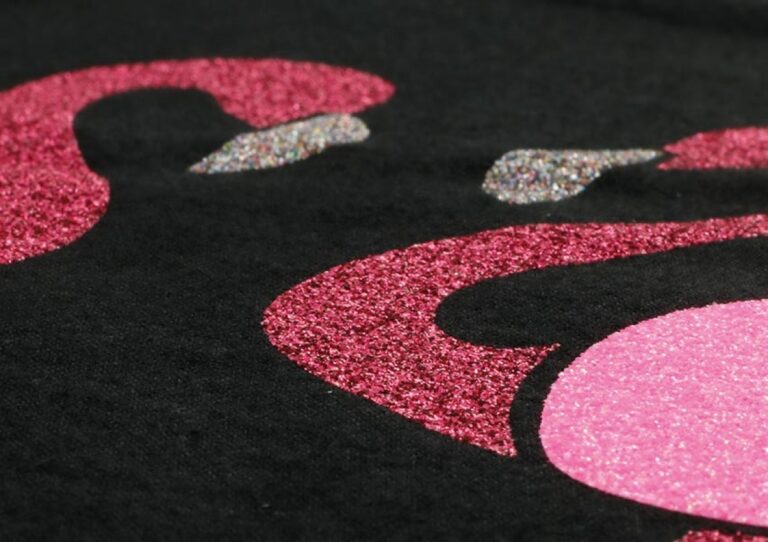 e3fa3b65fd66e96e6d77abc110bbcb86_Glitter_3_850x600px-0-850-c-100